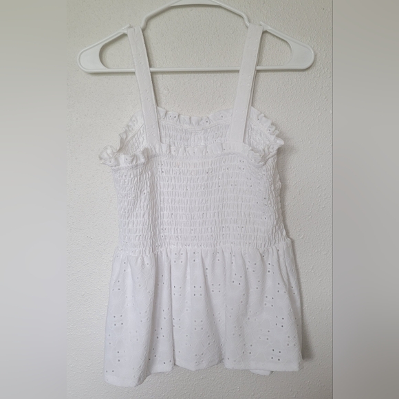 WALLFLOWER sleeveless blouse with button details. Size large - Picture 5 of 5